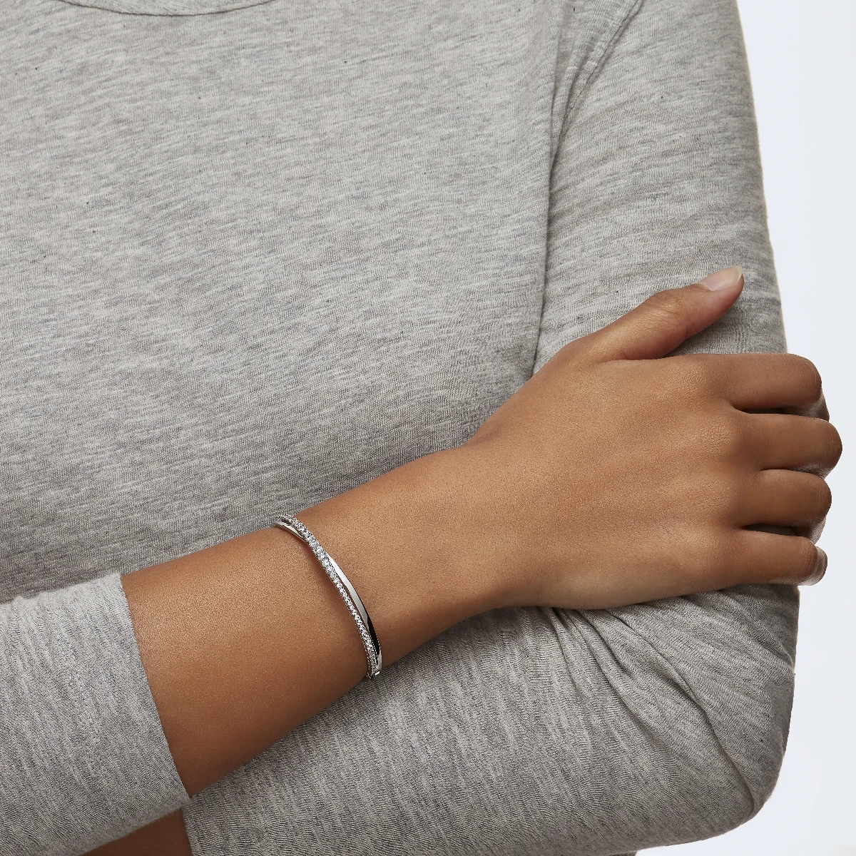 Resim HYPERBOLA:BANGLE ROWS CZWH/RHS M