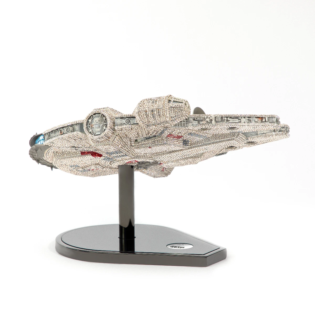 Resim STAR WARS:MILLENNIUM FALCON L.E.